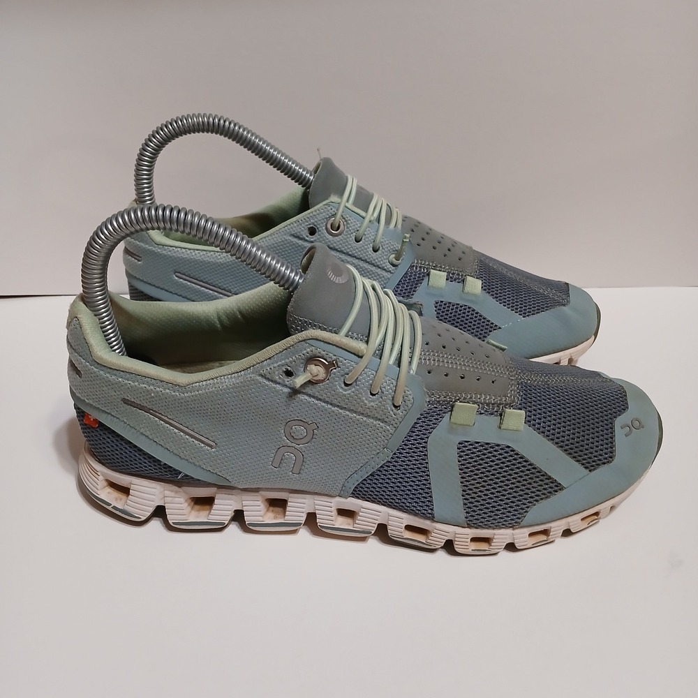 On Cloud Woman’s 5.5 Running Tennis Gym Shoes Sneakers Green Slip On